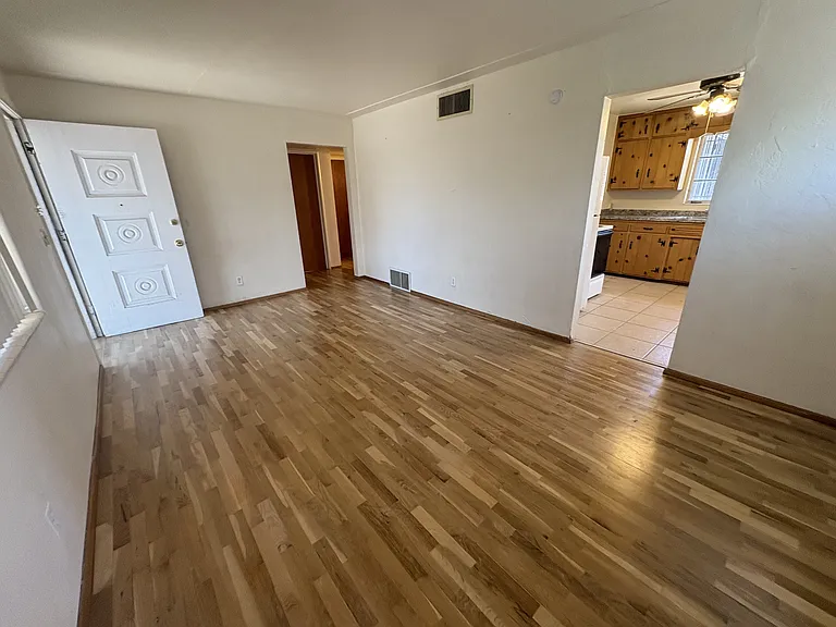 1908 N Tucker Dr — Photo 8