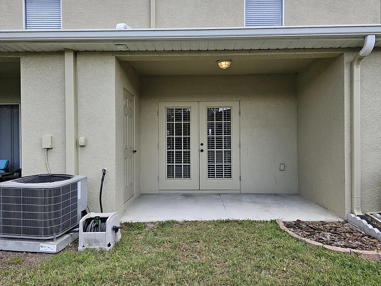 16320 Swan View Cir — Photo 17