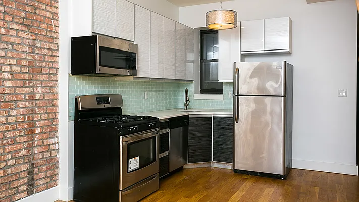 Rented by Nooklyn NYC LLC | media 12