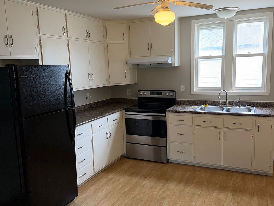 1st image of 236 S Main St #3