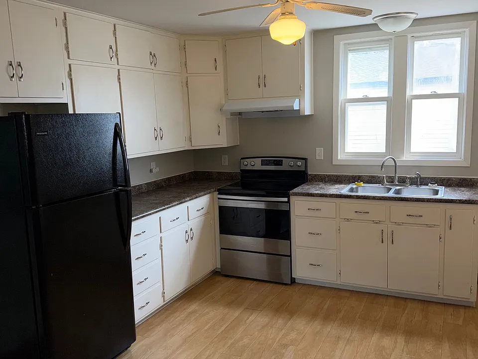 236 S Main St #3