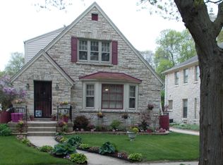 3210 N 48th St, Milwaukee, WI 53216