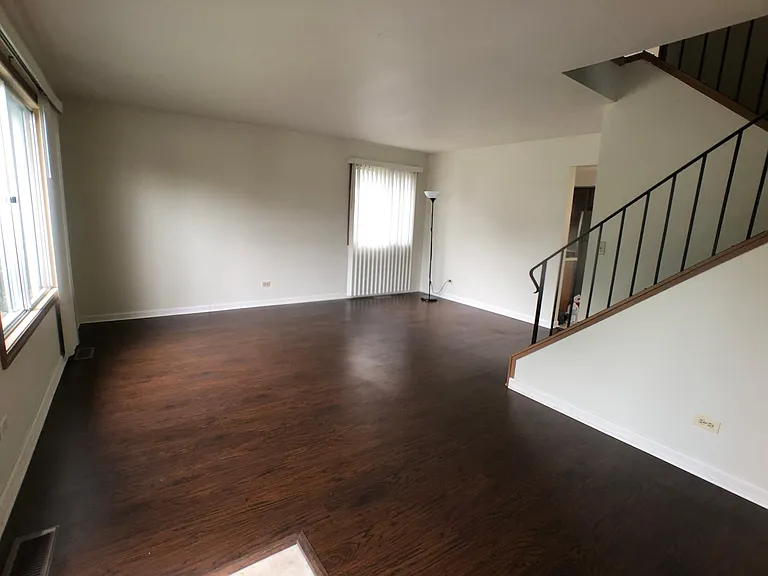 1208 Needham Rd — Photo 2