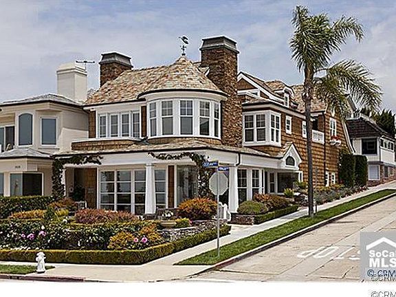 3rd image of 2628 Ocean Blvd