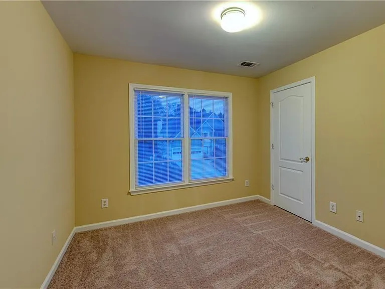1429 Oglethorpe Dr — Photo 14