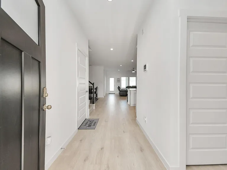 31771 Margaret Woods Ln — Photo 16