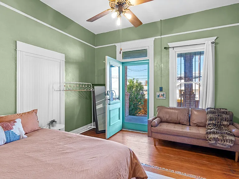 25 W 18th St #2 — Photo 17