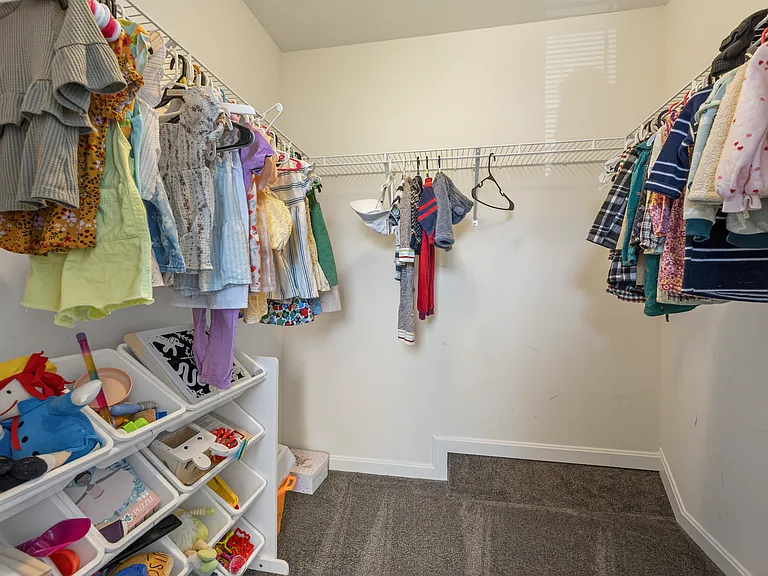121 Polo Way — Photo 28