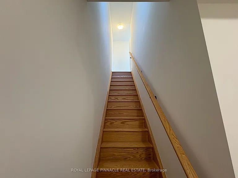 9 Phelps Ln #9 — Photo 24