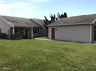 1204 Progress Rd, Chambersburg, PA 17201