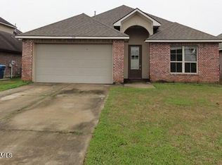 224 Travailleur Rd, Lafayette, LA 70506