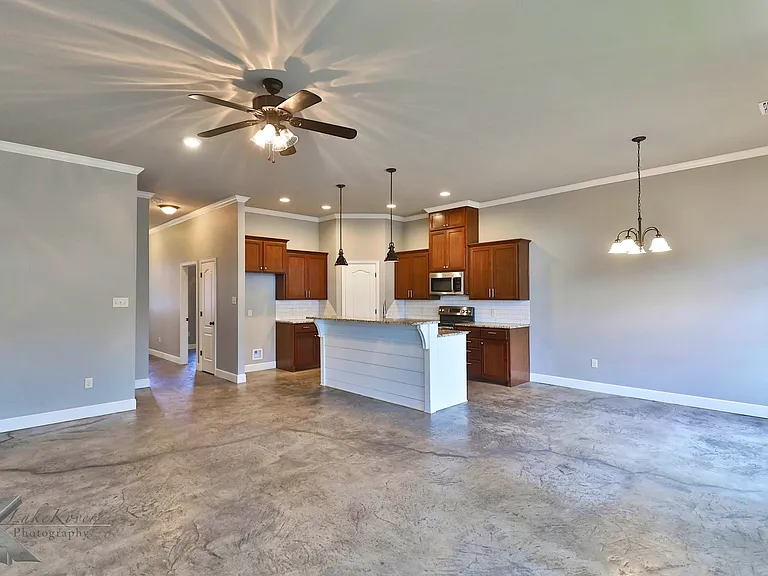 3812 Carrera Ln — Photo 11