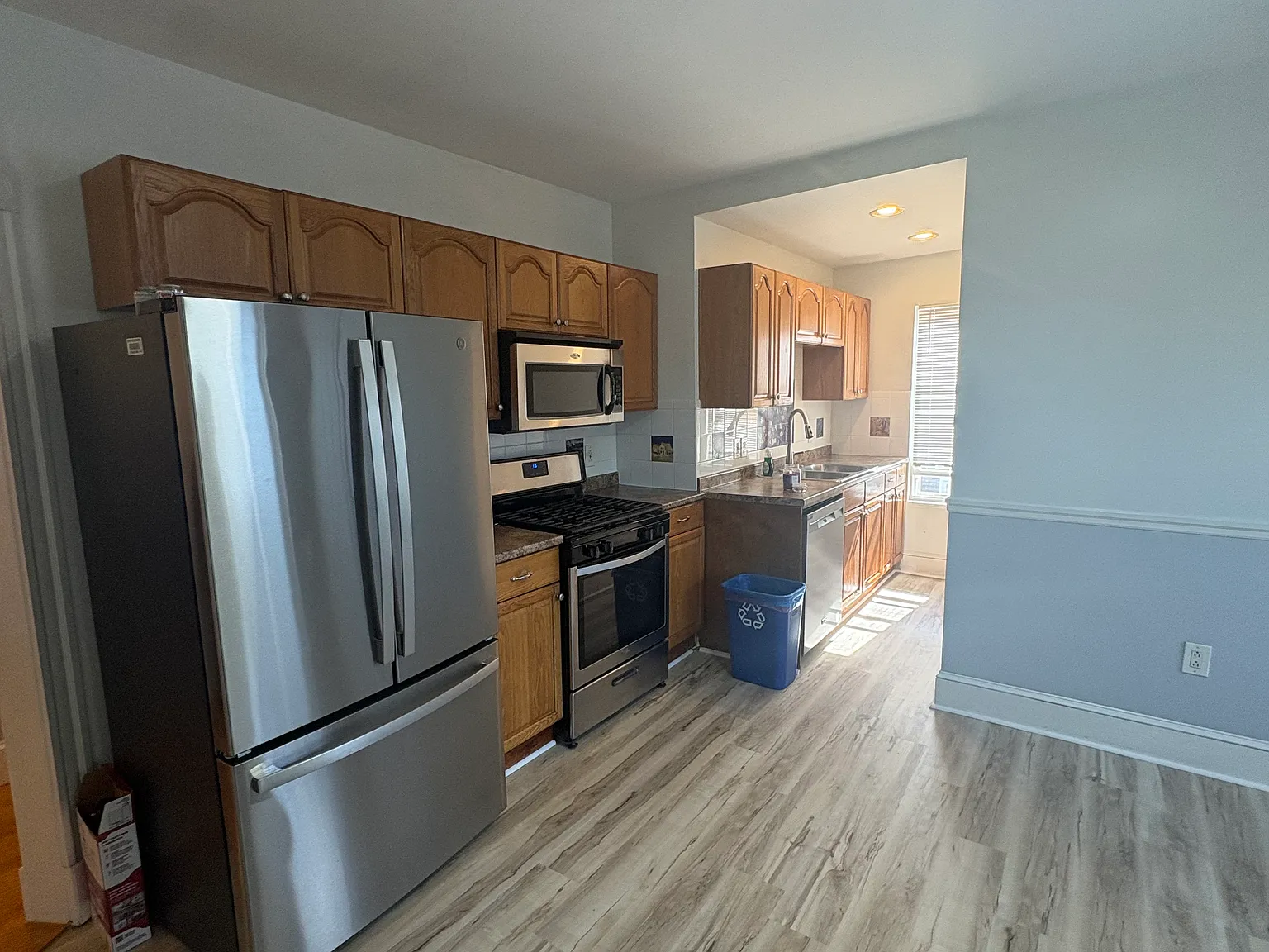 3 bed, 1000 sqft, $2,600 — Photo 4