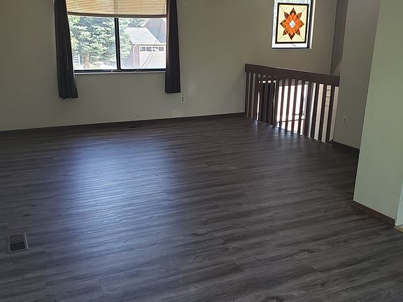 5th image of 2120 Heathercrest Dr