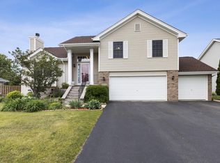 6258 Whitman Pkwy, Machesney Park, IL 61115