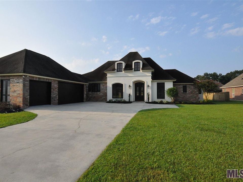 1st image of 13834 Creekstone Dr