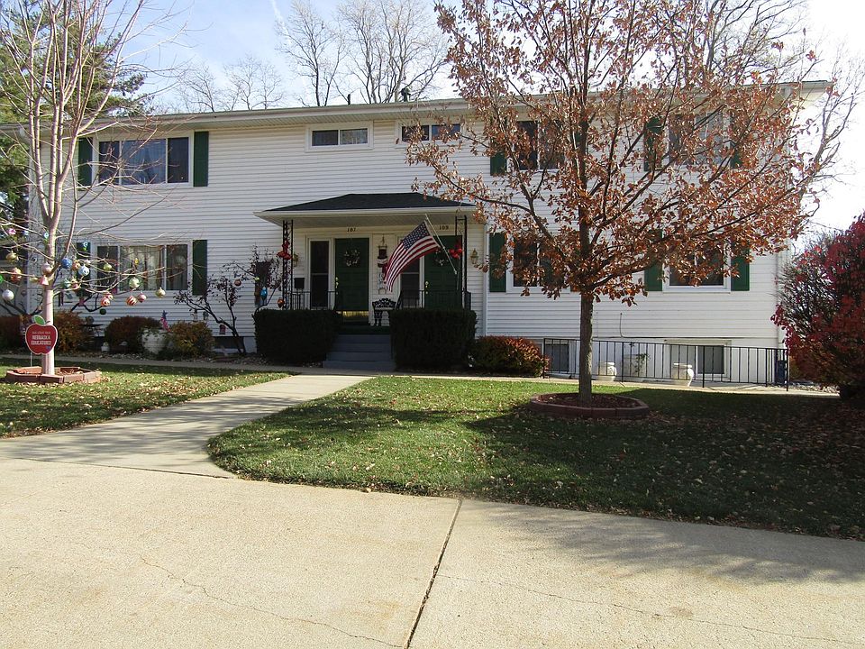 1st image of 107 S 8th St #2