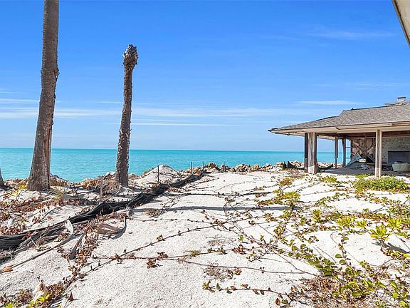 4th image of 4001 Casey Key Rd