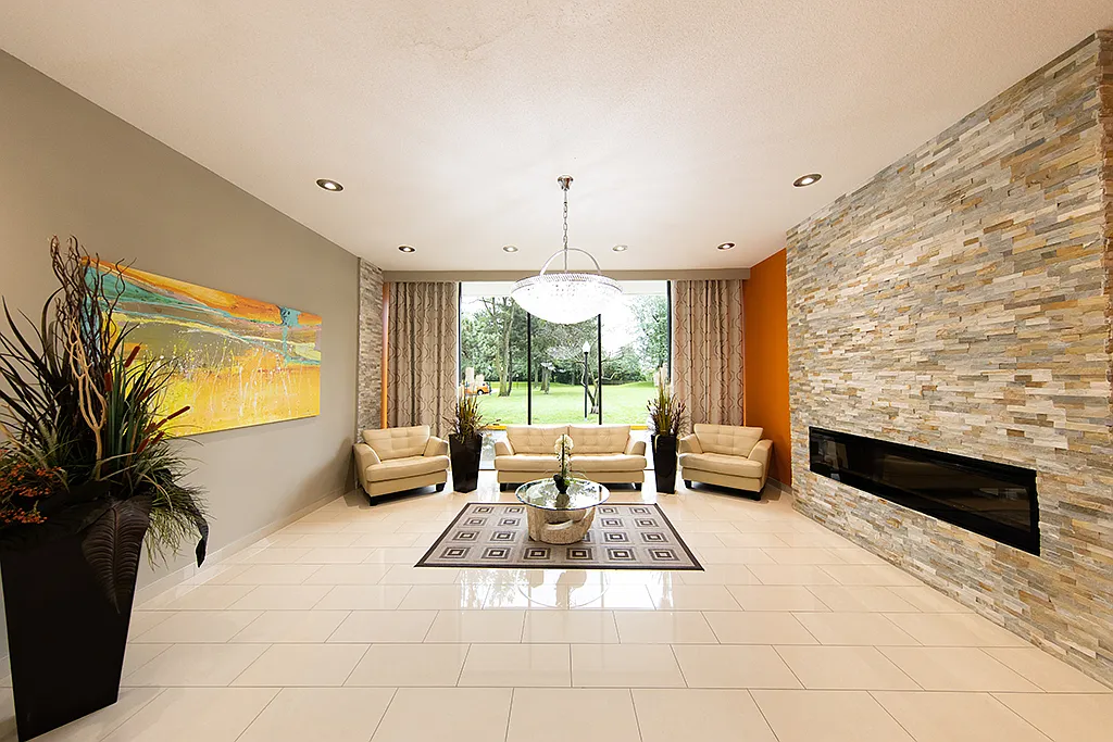 Apartment for rent at 55 Wynford Heights Crescent — Photo 4