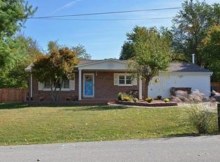 631 Hickory Dale Dr, Saint Charles, MO 63304