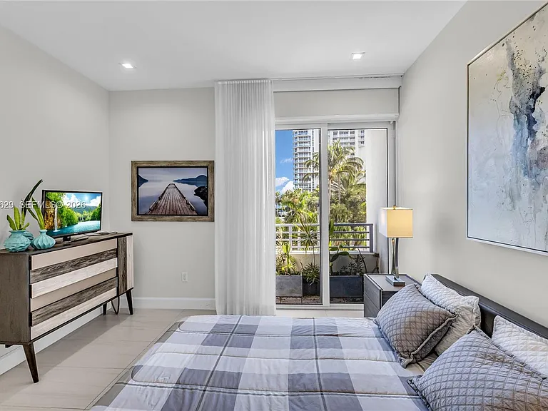6100 N Ocean Dr #3N — Photo 32
