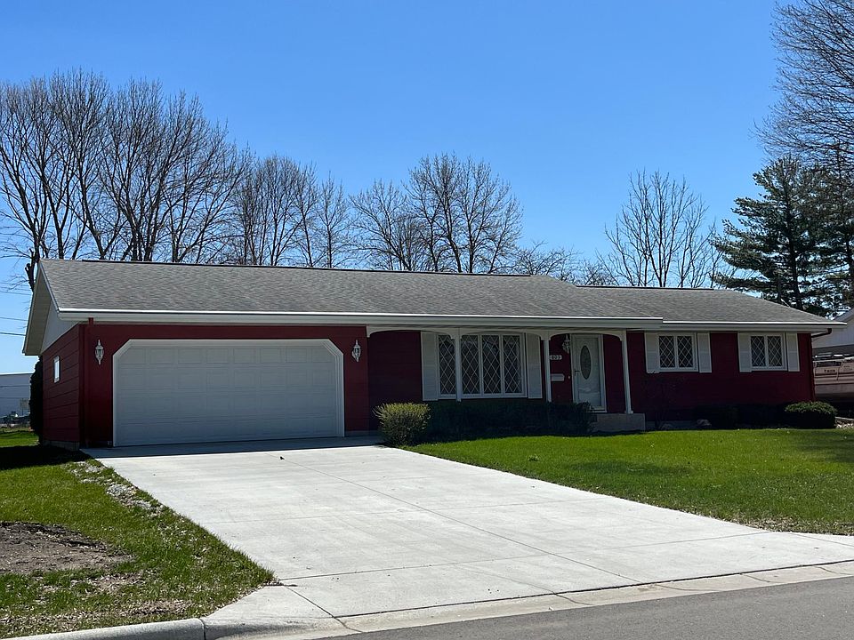 1st image of 803 E Circle Dr