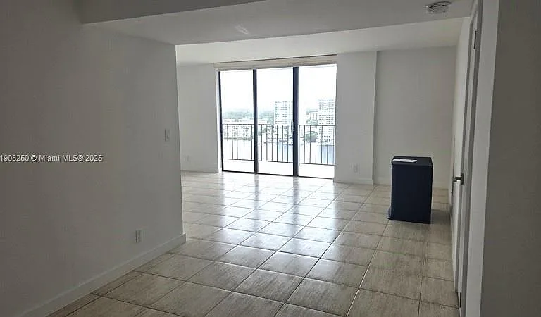 18181 NE 31st Ct #1801 — Photo 16