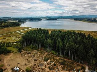 135 Westshore Rd, Castle Rock, WA 98611