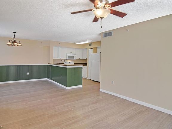 4th image of 1180 Wildwood Lakes Blvd APT 108