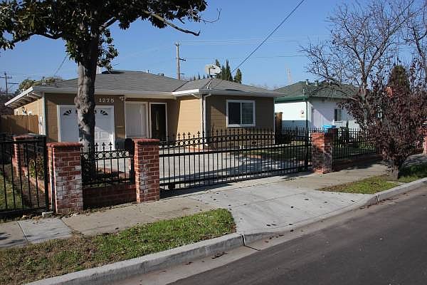 1st image of 19 Carlton Ave