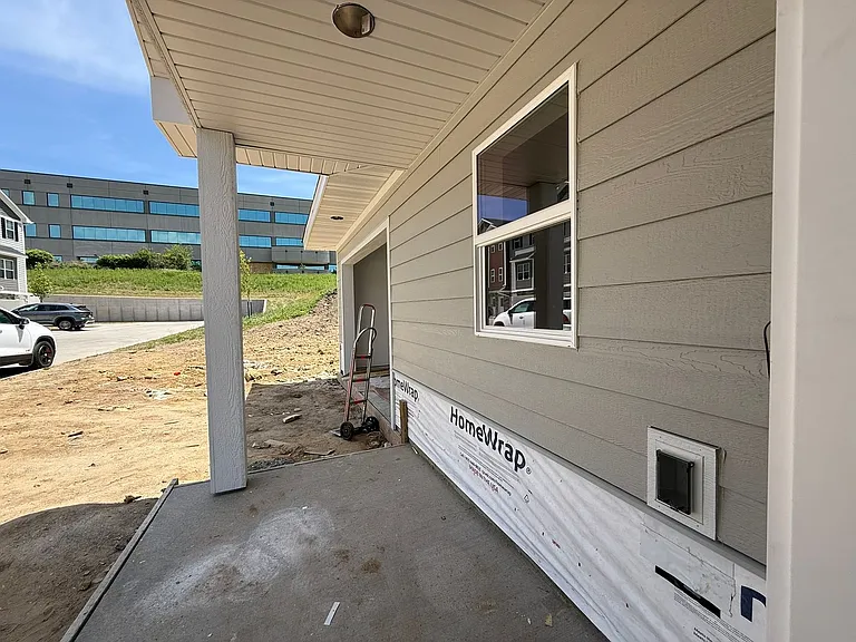5259 N River Blvd NE — Photo 23