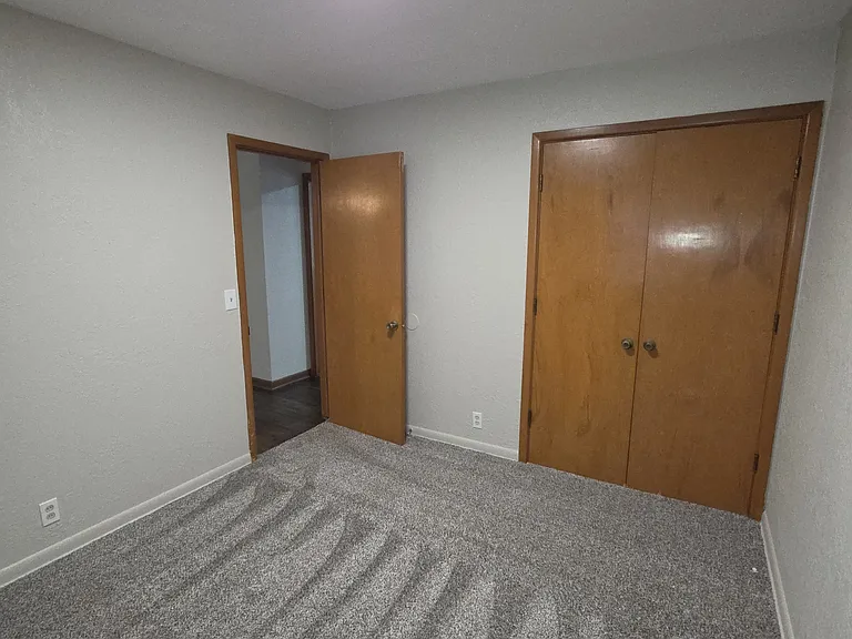 2101 E Ventnor St — Photo 16