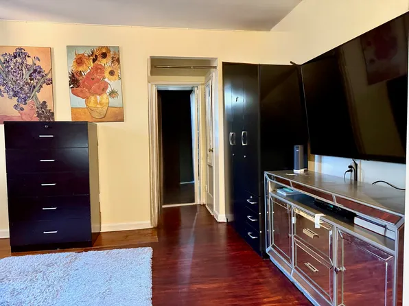 112-25 34th Avenue image 11 of 37