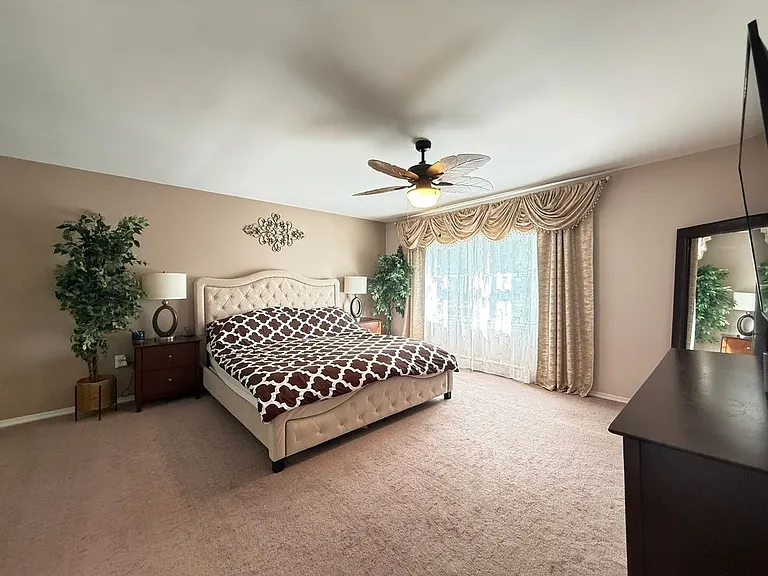 1140 Country Place Dr — Photo 23