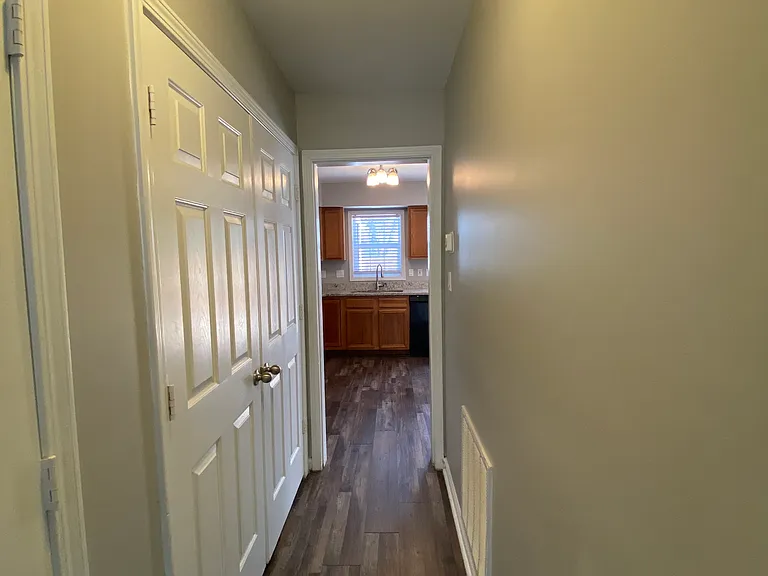 505 Avent Ferry Rd — Photo 15