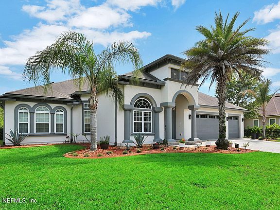 3rd image of 121 CHATSWORTH Drive