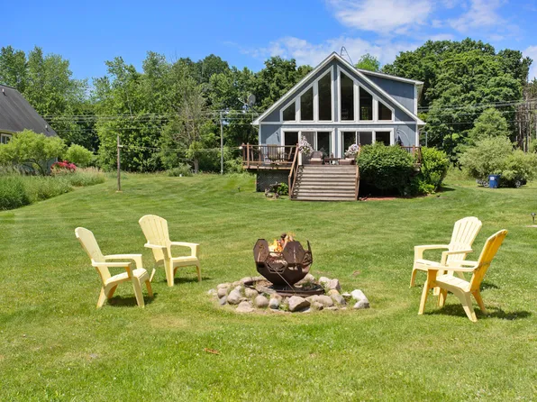 750 N Rolland Rd, Weidman, MI 48893