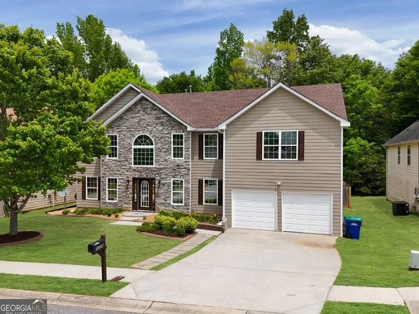 3224 Timber Rdg, College Park, GA 30349