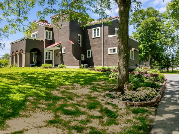 730 W 6th St, Seymour, IN 47274