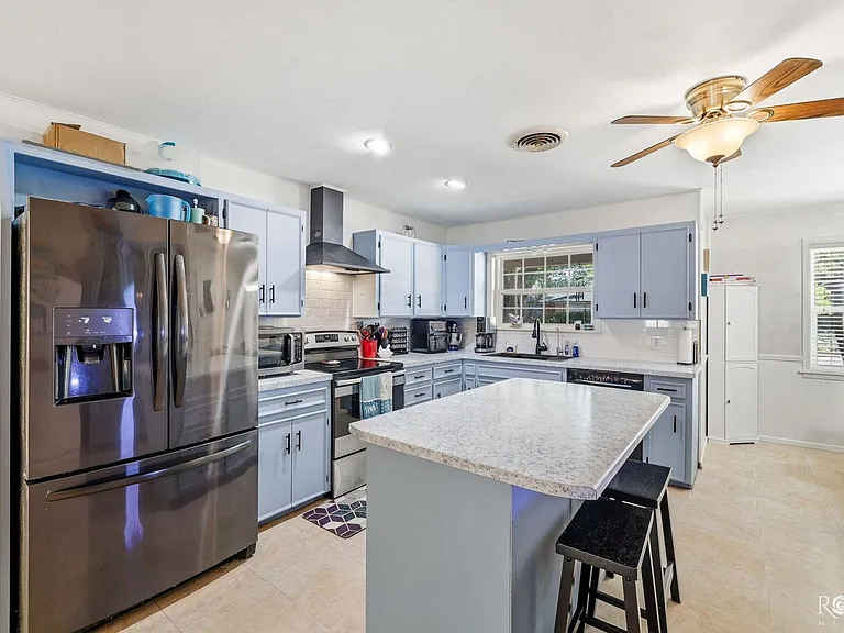3108 Oak Forest Dr — Photo 15