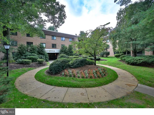 1650 Oakwood Dr APT E313, Penn Valley, PA 19072