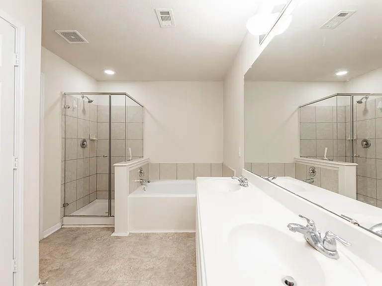 19710 Allenwick Hills Ct — Photo 23