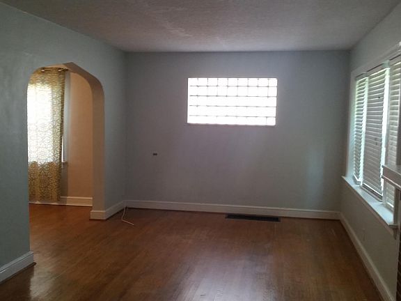 3rd image of 7615 Lindbergh Dr