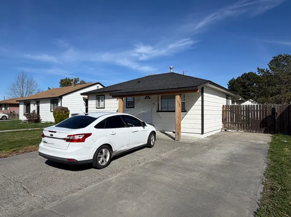 731 S 3rd Ave, Othello, WA 99344