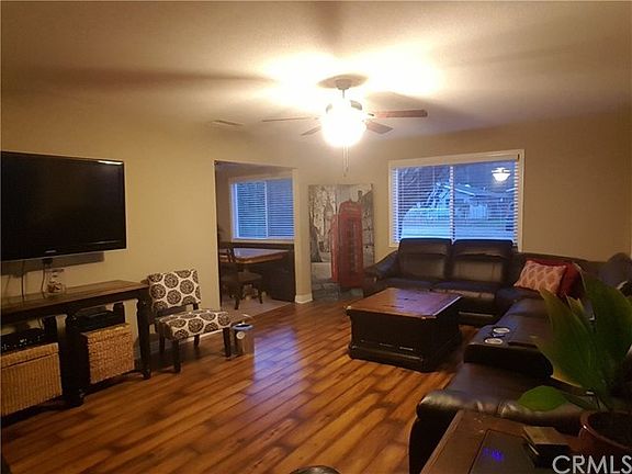 5th image of 41930 Daisy Ln