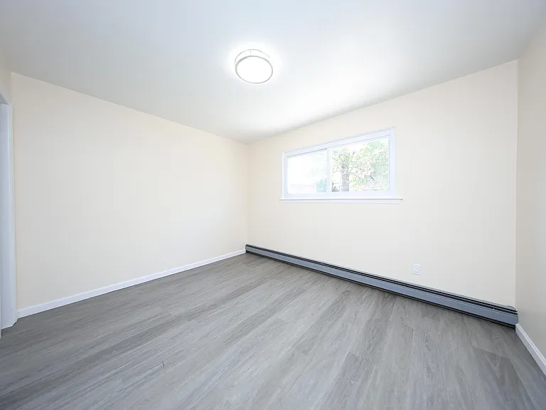 275 Katan Ave #1 — Photo 7