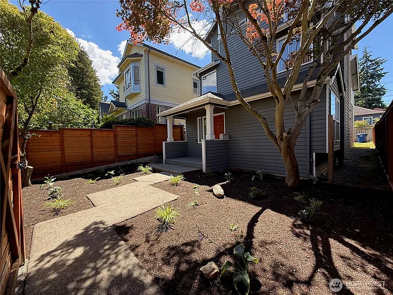 2327 N 65th St — Photo 28