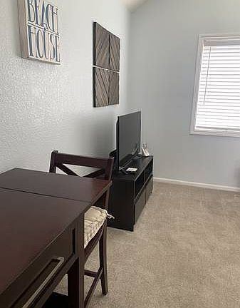 5th image of 119 Lawn Way