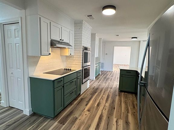 3rd image of 338 Bower Rd