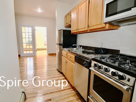 2nd image of 814 10th Ave APT 4C